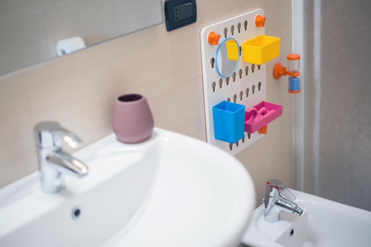 Babyaccommodation Family Comfort Ll Pietra Ligure Extérieur photo